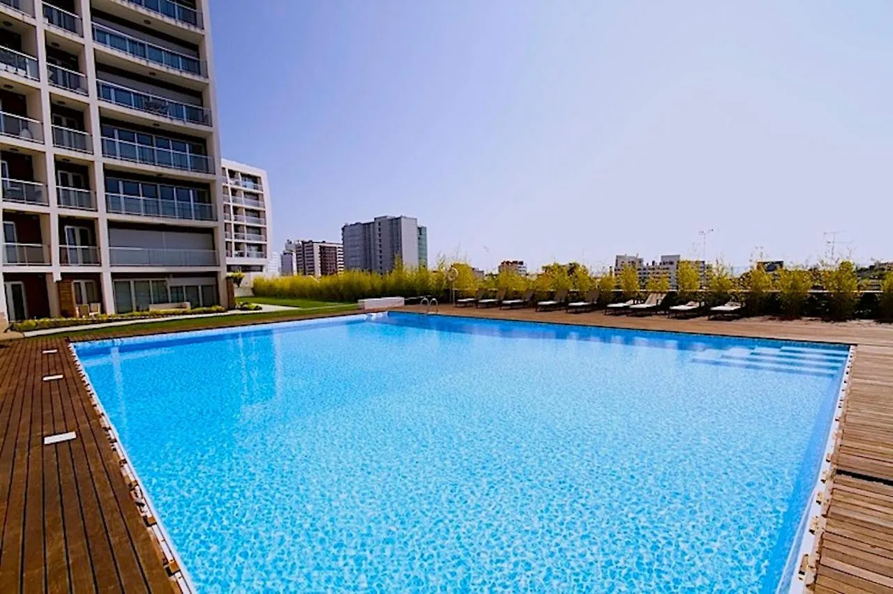 New Loft With Swimming Pool At Parque Das Nacoes! Lizbona